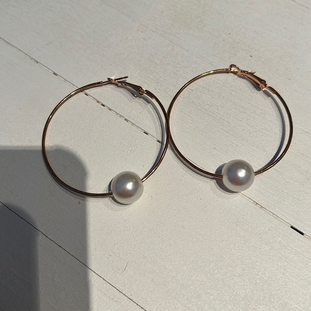 Pearl hoops